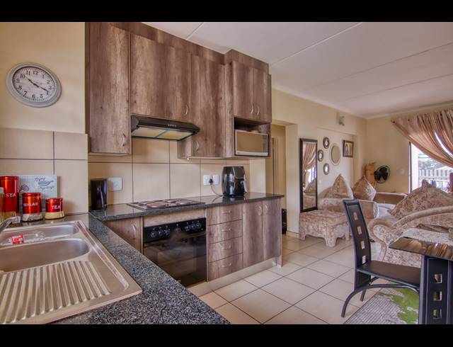 2 BEDROOM APARTMENT RENTED IN BARBEQUE DOWNS